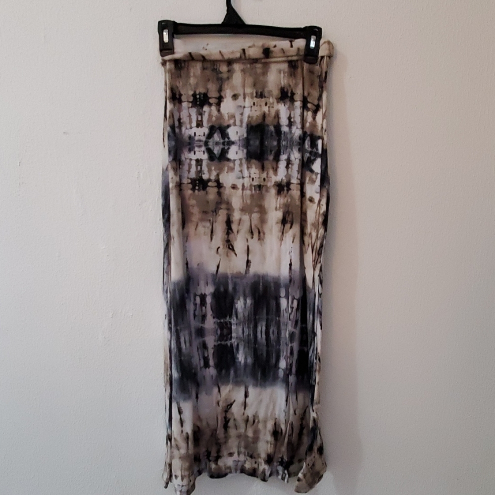Long Skirt